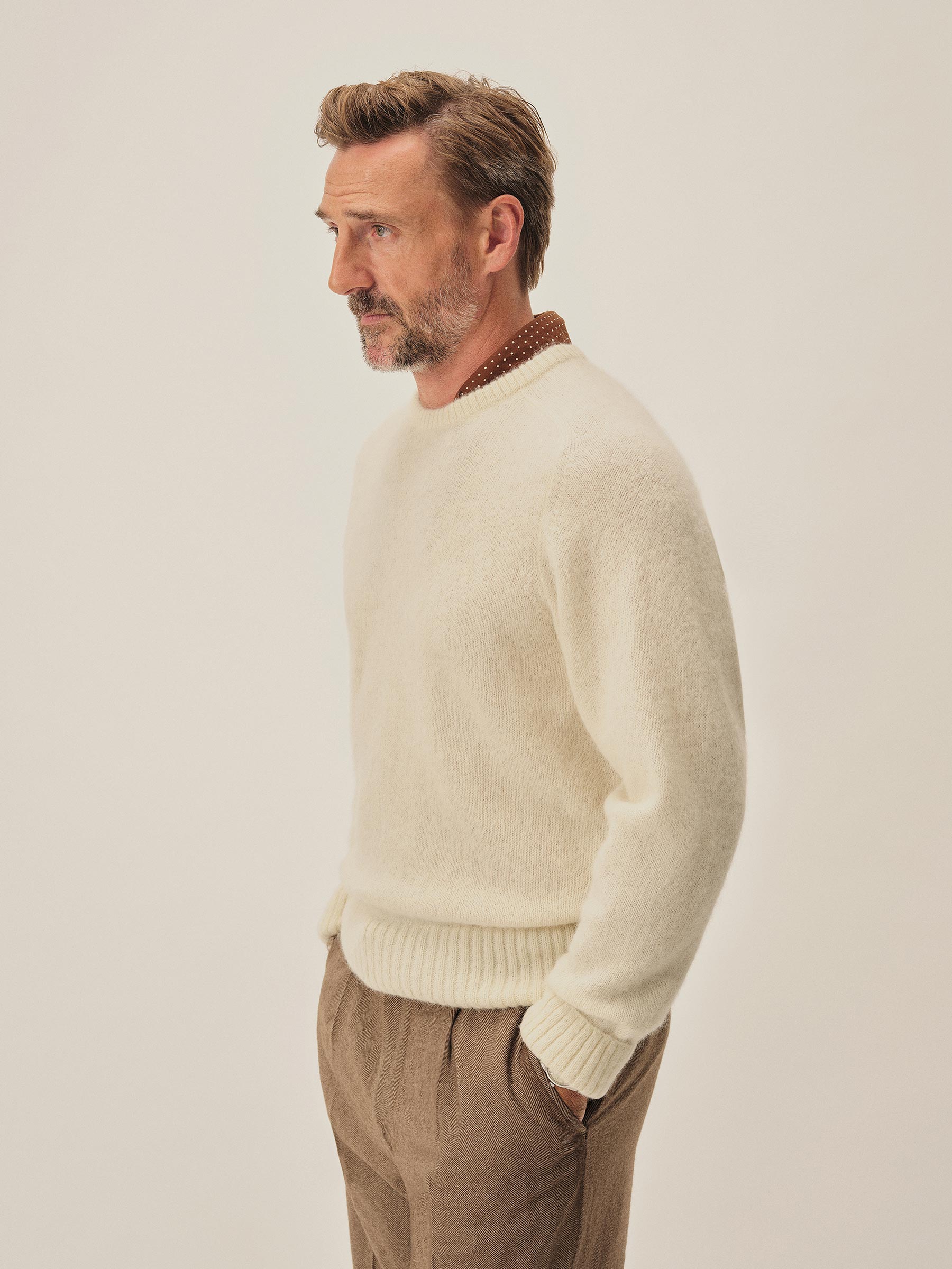 Natural Shaggy Alpaca Saddle Crew - Image 3