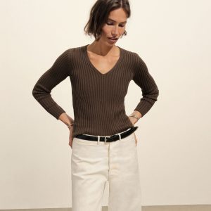 Burnt Chestnut Fluted Rib V-Neck Long Sleeve
