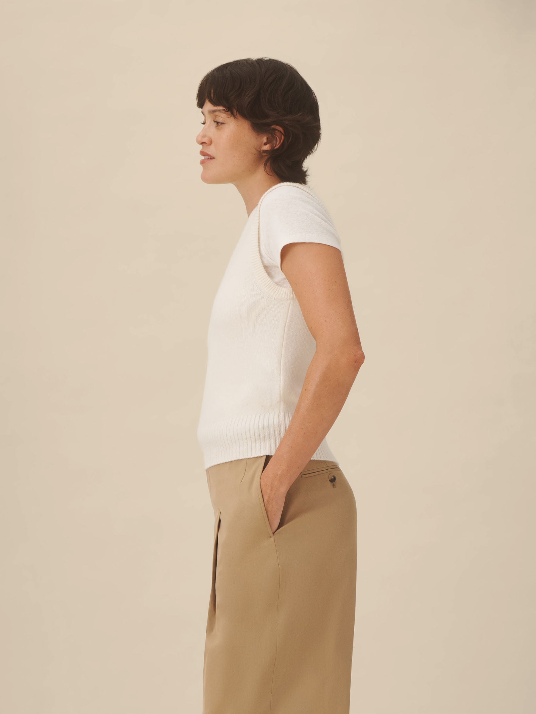 Natural California Cashmere Shrunken Vest - Image 5